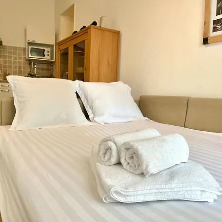 « Coquette » Plein Centre, Proche Plage 아파트 멍똥